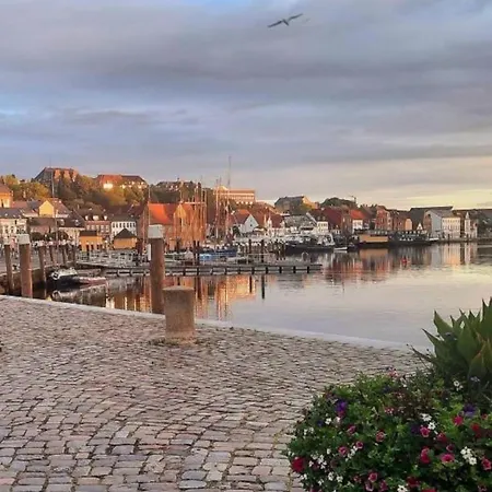 Διαμέρισμα Kuestenliebe -mit Traumhaftem Meerblick Und Balkon Φλένσμπουργκ